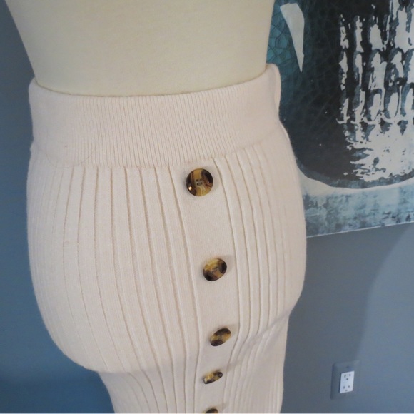 Forever 21 Sweater Skirt - Picture 3 of 6